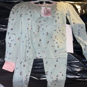 Girl pajamas set